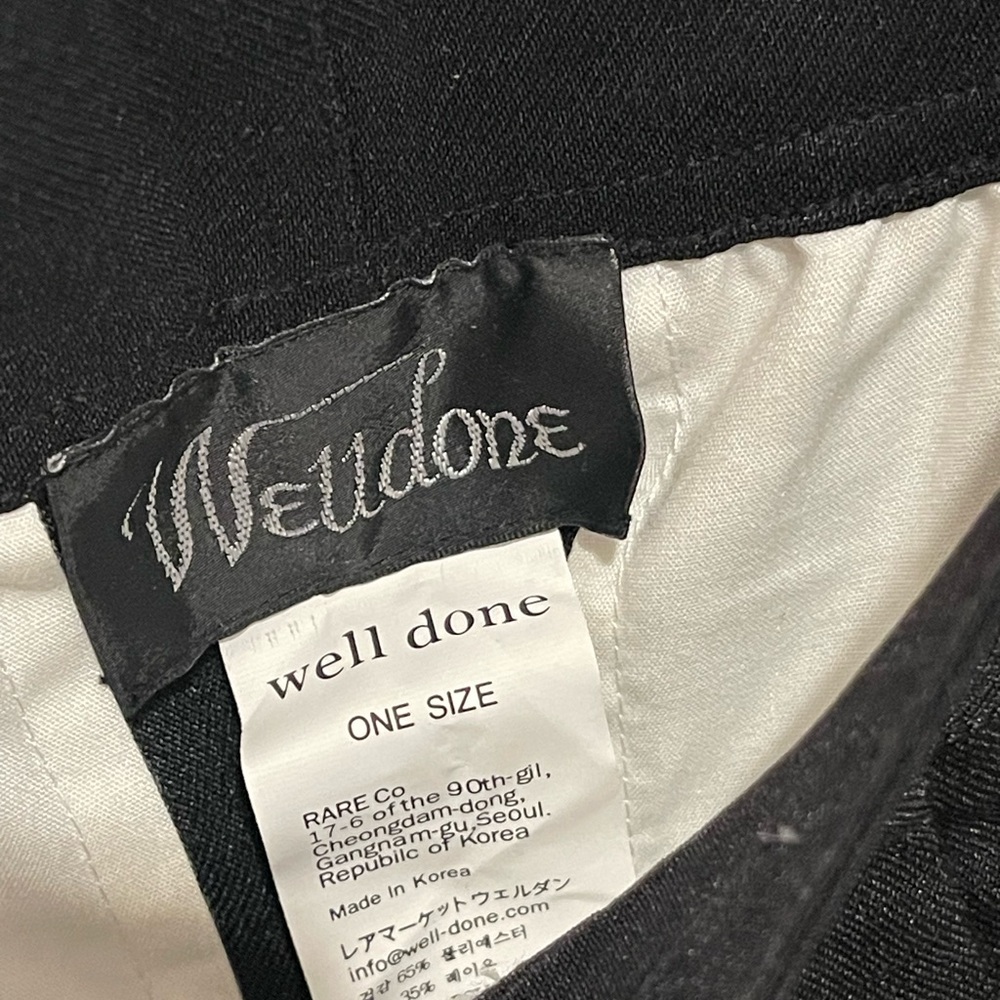We11done Stylish Black Women's Trousers - Picture 3 of 4